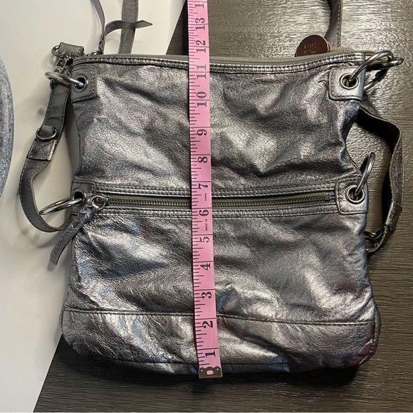The Sak Metallic Grey Leather Crossbody Purse Bag - Picture 12 of 14